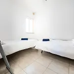 Sea View 2 Bedroom *