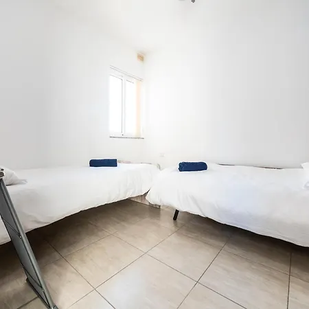 Sea View 2 Bedroom *