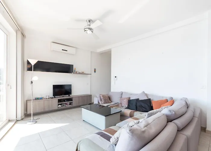 Sea View 2 Bedroom * San Pawl il-Baħar